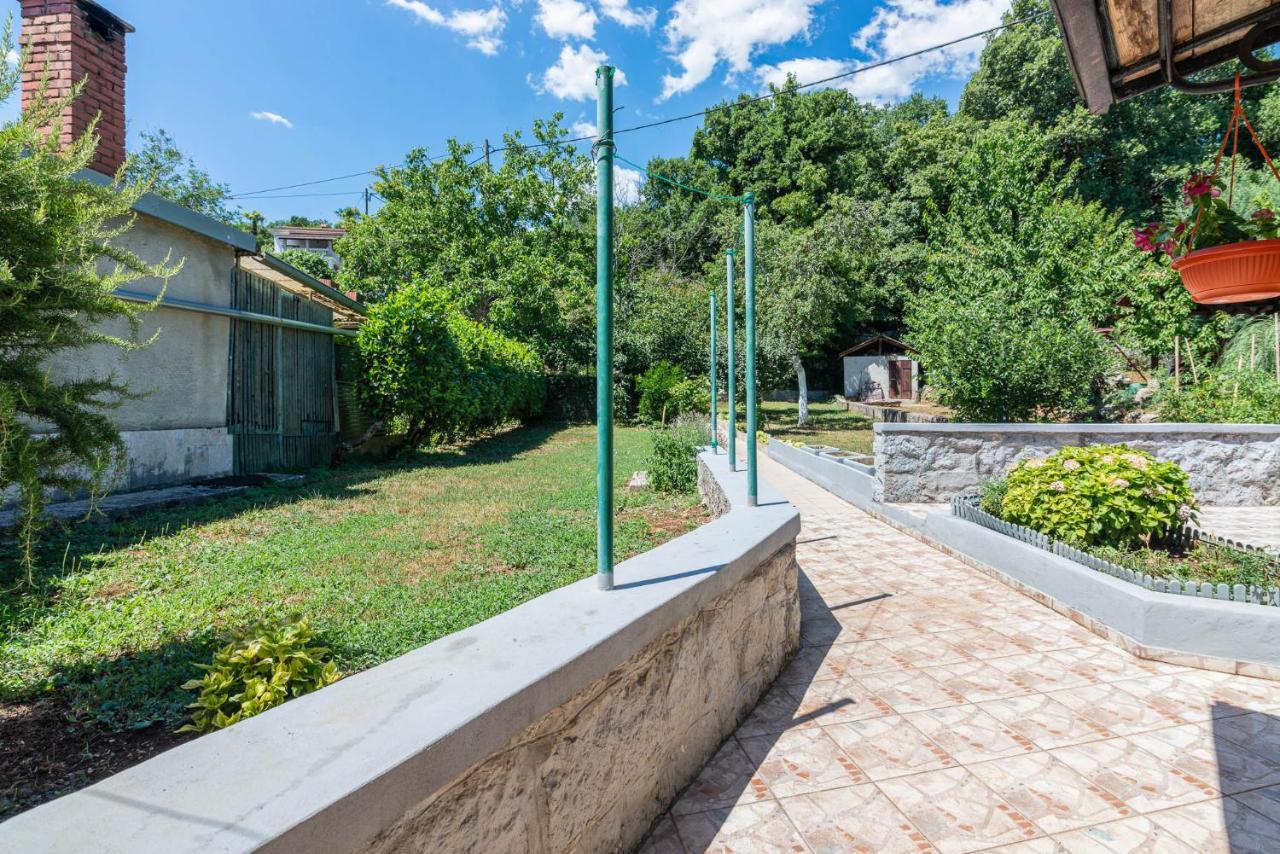 Апартаменты Apartman Knezevic Opric Экстерьер фото